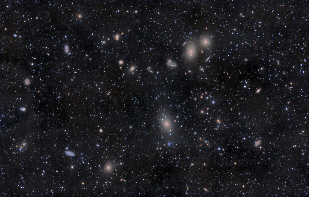 처녀자리 은하단의 모습. (201103_VirgoGCM_andreo 출처는 NASA)