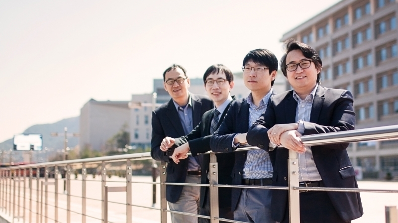 From left are Prof. Changhee Joo, Prof. Hyoil Kim, Prof. Kyunghan Lee, and Prof. Hyun Jong Yang from the School of Electrical and Computer Engineering.