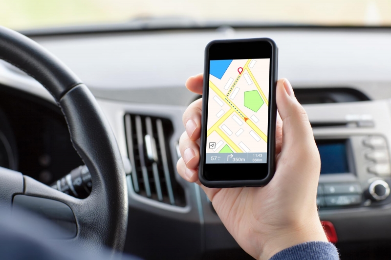‘드라이빙 코치’ 서비스는 운전자의 운행 경로와 운행 패턴 정보를 운전 코치에게 실시간으로 전달한다.