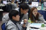사진2_UNIST 트레이딩 경진대회에 참가한 김서영 학생(맨 오른쪽)의 모습