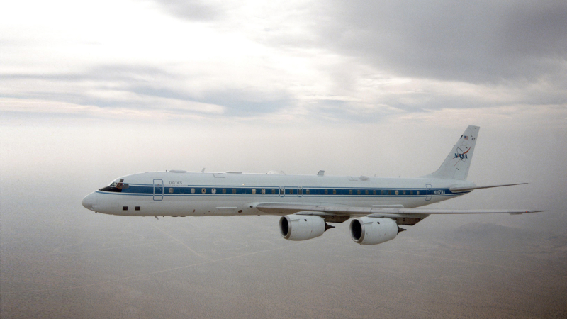 NASA의 하늘을 나는 실험실, DC-8의 모습. | 사진 출처: NASA