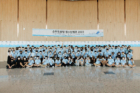 사진-슈퍼컴퓨팅-청소년캠프-2022에-참가한-학생들이-단체사진을-촬영했다.jpg