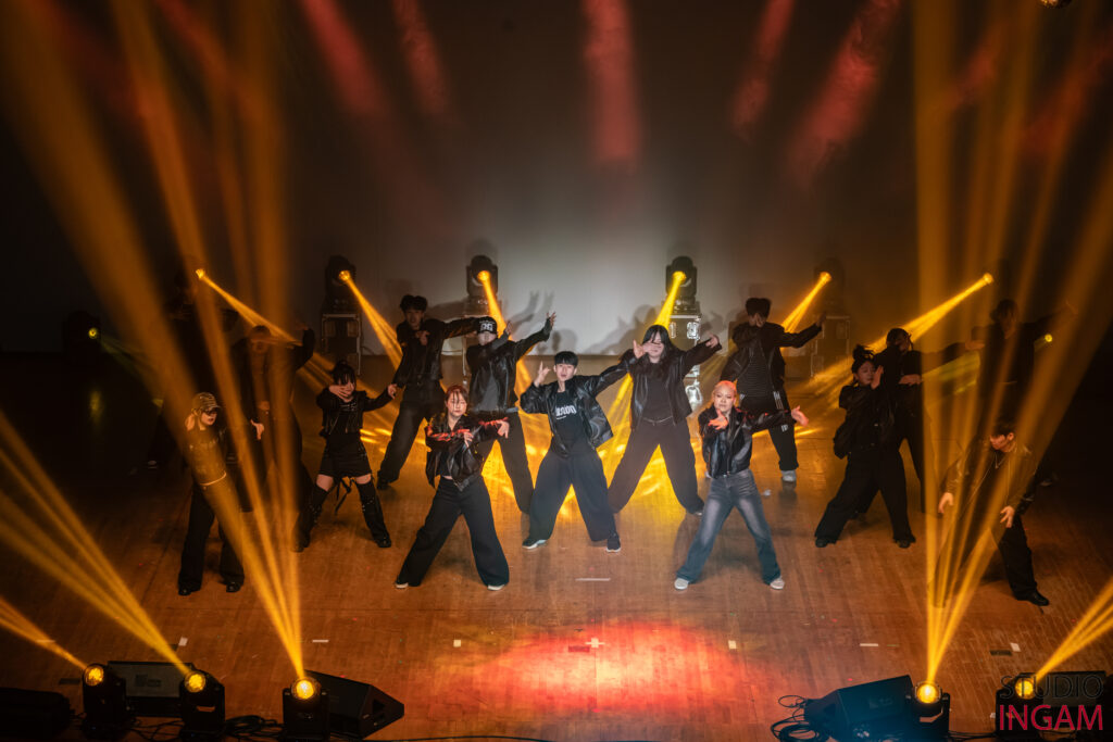 UNIST 응원단과 공연 동아리들이 경기마다 열정적으로 우리 선수들을 응원했다. l 사진: Studio INGAM