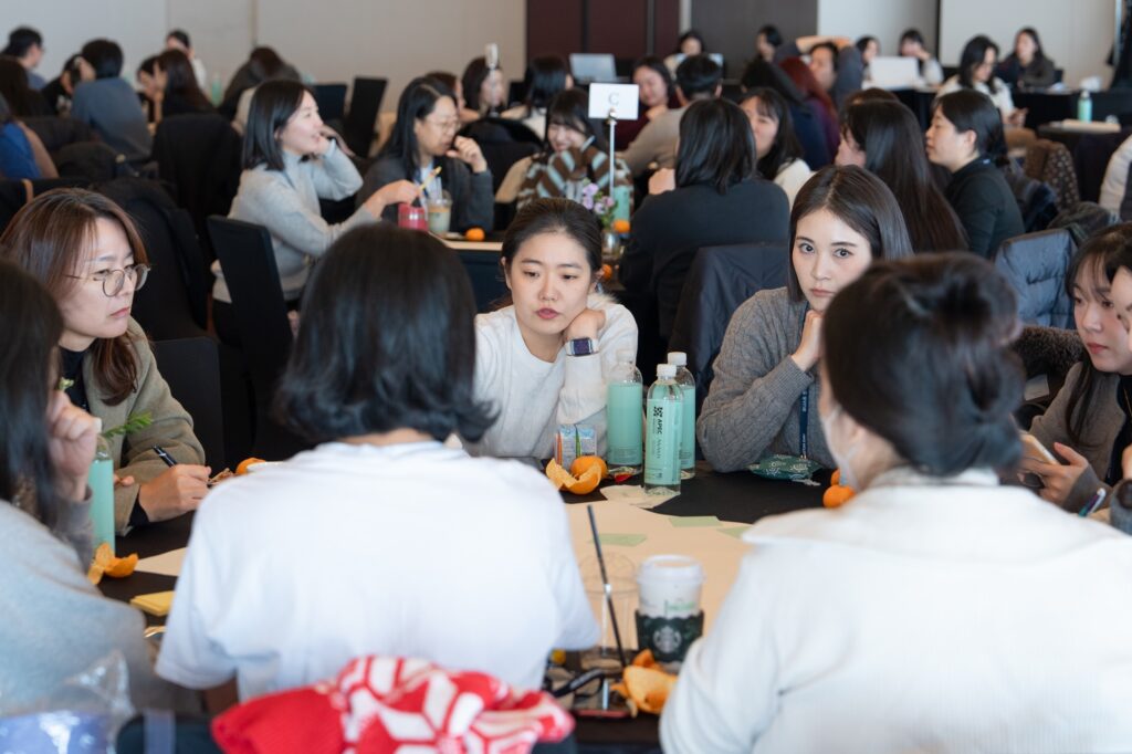 연구행정가들이 현장 문제를 직접 해결해 보는 ‘집행의 기술: AI 편’ 프로그램에 참여하고 있다.