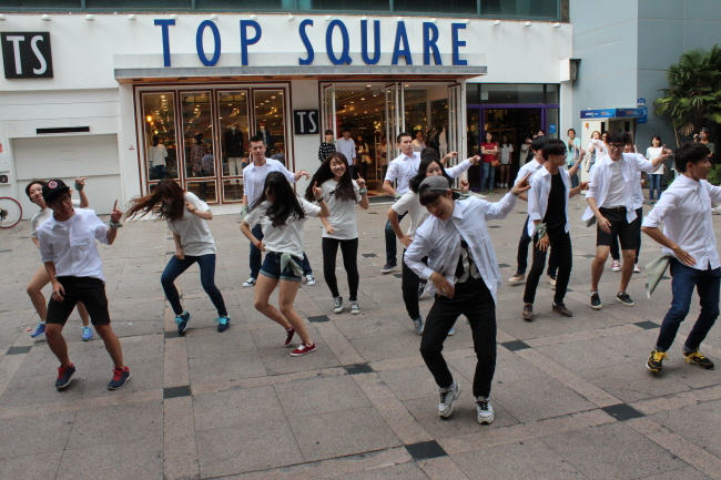 of hard-working students who spend tons of time publicizing the