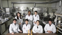 The UNIST research team, led by Prof. Gun Tae Kim (School of Energy and Chemical Engineering) are posing for a group photo in his laboratory.