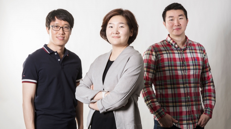 Winners from the 3rd Global Datathon 2015 competition are posing for a group photo. From left are SangWon Chung, SooYeon Chae, and SeungJoon Lee.