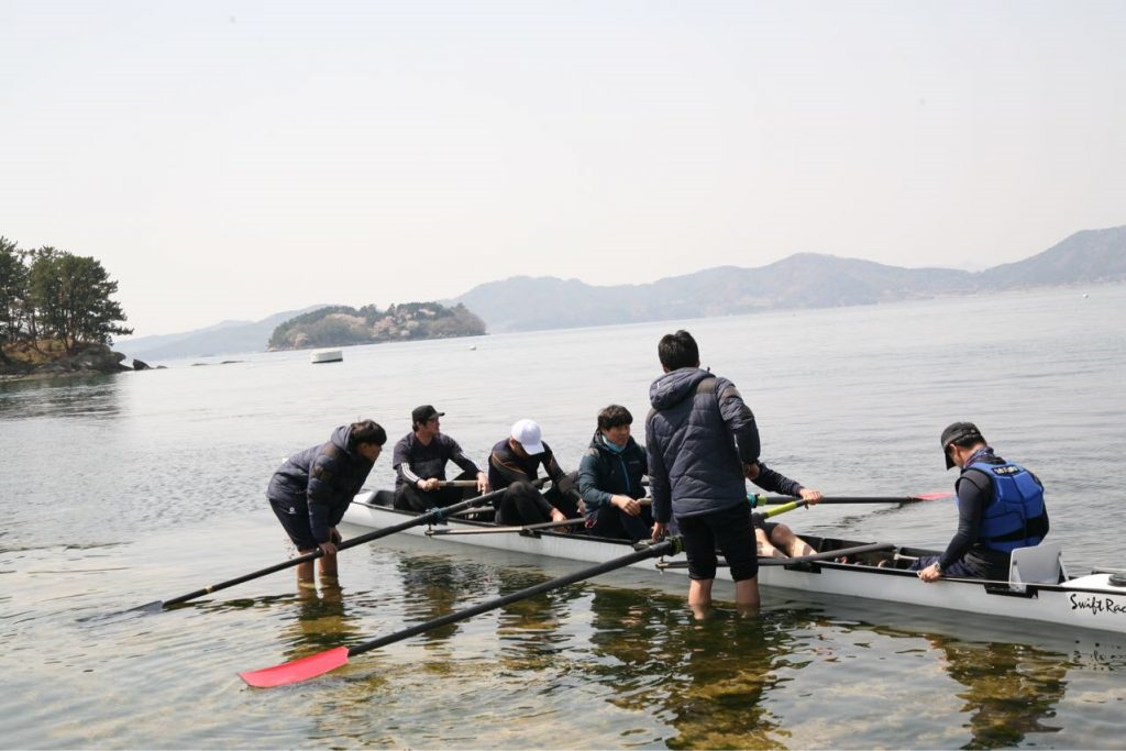 The UNIST rowing team Changwon Okpo Bay, as they prepare for their race on Saturday, April 7, 2018.