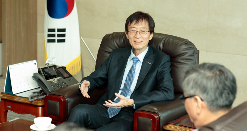 President Yong Hoon Lee Begins Term as UNIST’s 4th President