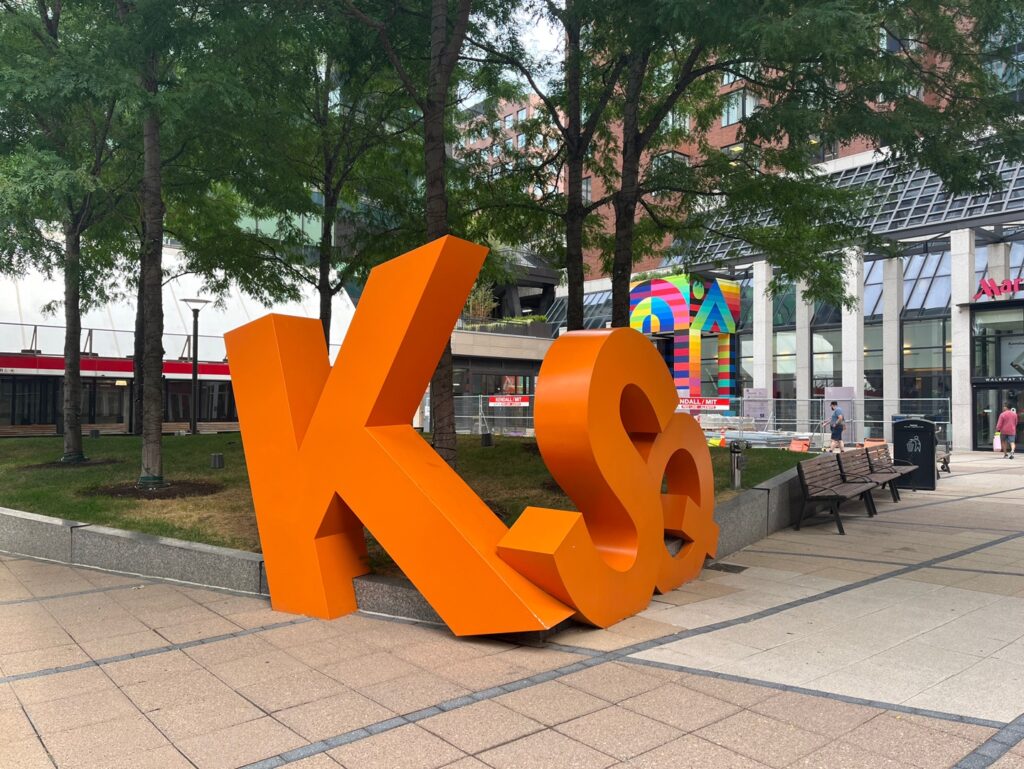 kendall-square-sign