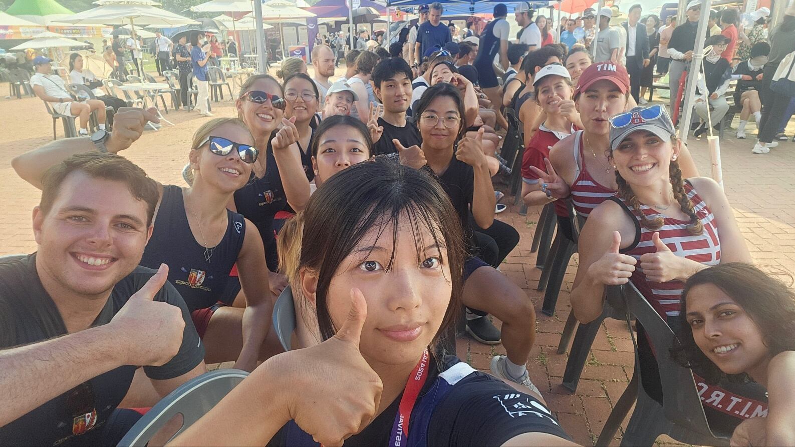 Last year, UNIST Rowing Team won the Women's Four final, making a strong impression among international competitors. Notably, JooWon Park, a student from the School of Business Administration, was seen capturing selfies with rowing athletes from Cambridge University and MIT, exemplifying the spirit of international camaraderie.